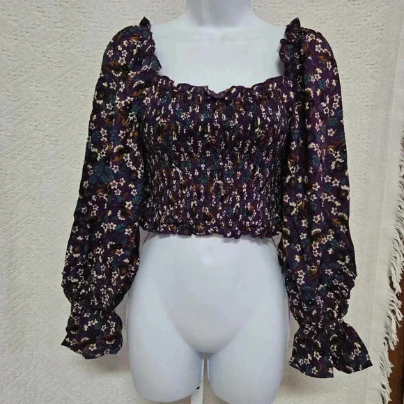 Band of Gypsies Agathe Purple Floral smocked top NWT SZ XS Milkmaid top - Picture 3 of 7